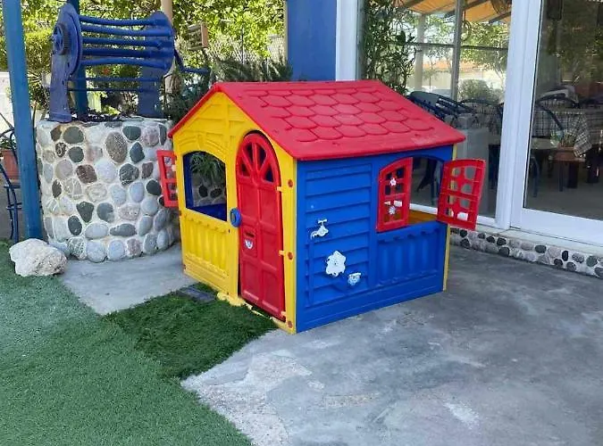 アパートホテル Gennadi Beach Apartments ゲンナジー