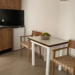 公寓式酒店 Gennadi Beach Apartments 3*