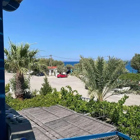 Gennadi Beach Apartments מלון דירות