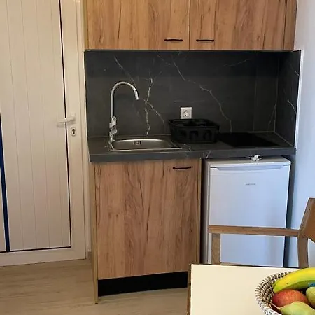 Gennadi Beach Apartments גנאדי