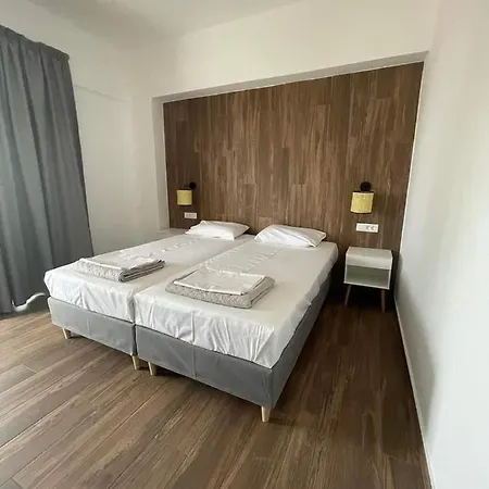 מלון דירות Gennadi Beach Apartments 3*